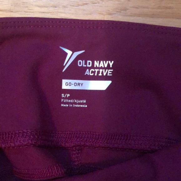 Old Navy Active Leggings - Picture 2 of 4